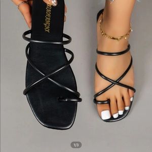 Cute sandals never worn